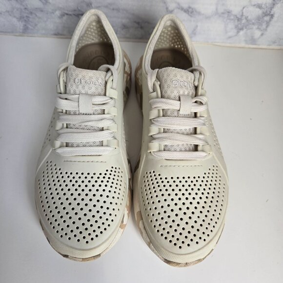 Crocs Literide Pacer Sneaker‎ Womens 7 Beige Camo Breathable Outdoor Gorpcore - Picture 2 of 14